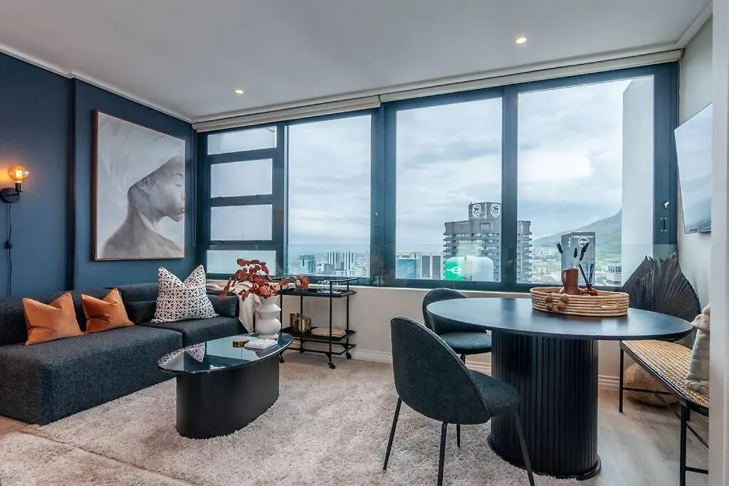 Sky-High 1Br Views & Bree Street Vibes Διαμέρισμα Κέιπ Τάουν 0*,